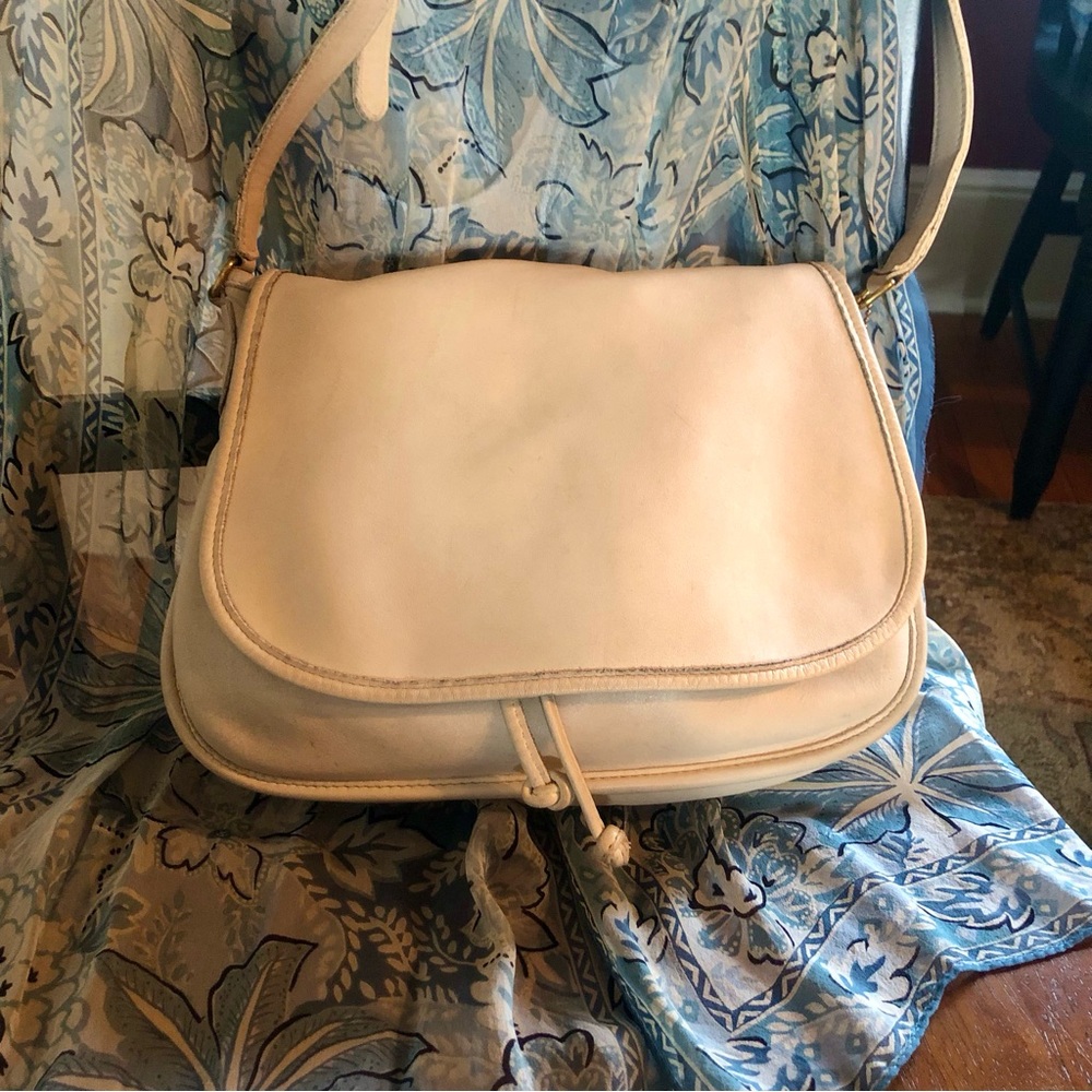 Coach “USA” Lightweights Vintage Shoulder Bag in Bone 4050